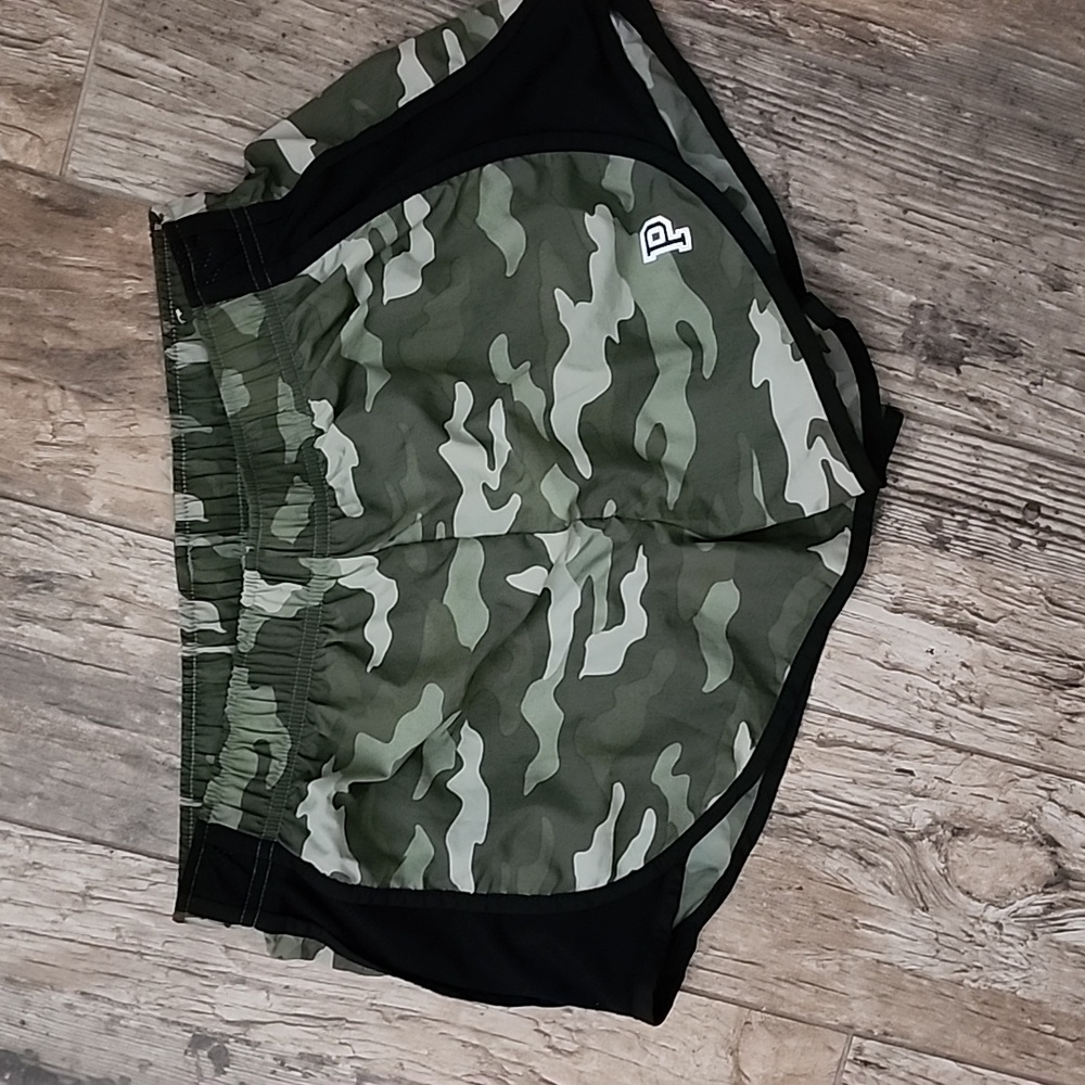 Victoria's Secret Pink small camo running shorts